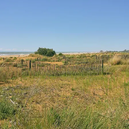 Furnished Near The Апартаменти